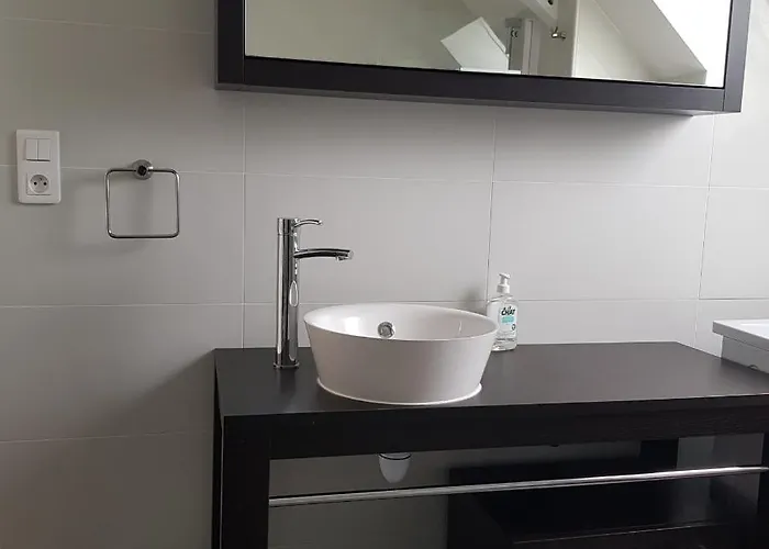 Maison Tombelaine Vains